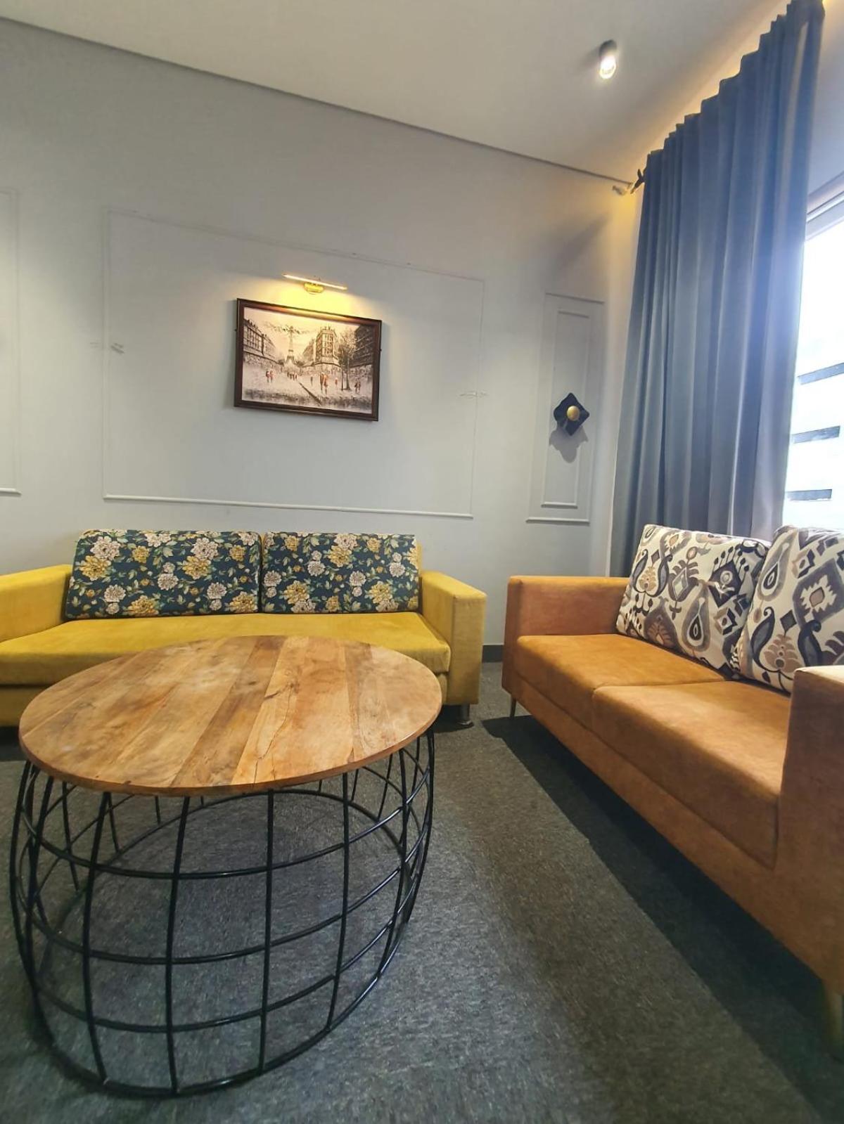 Mallenzo Suites Dlf Phase 1 คูร์เคาน์ ภายนอก รูปภาพ