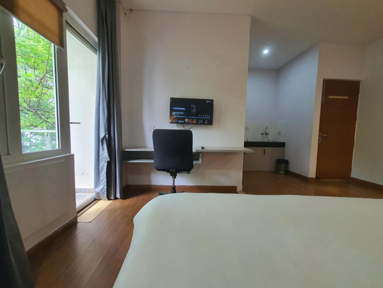 Mallenzo Suites Dlf Phase 1 คูร์เคาน์ ภายนอก รูปภาพ