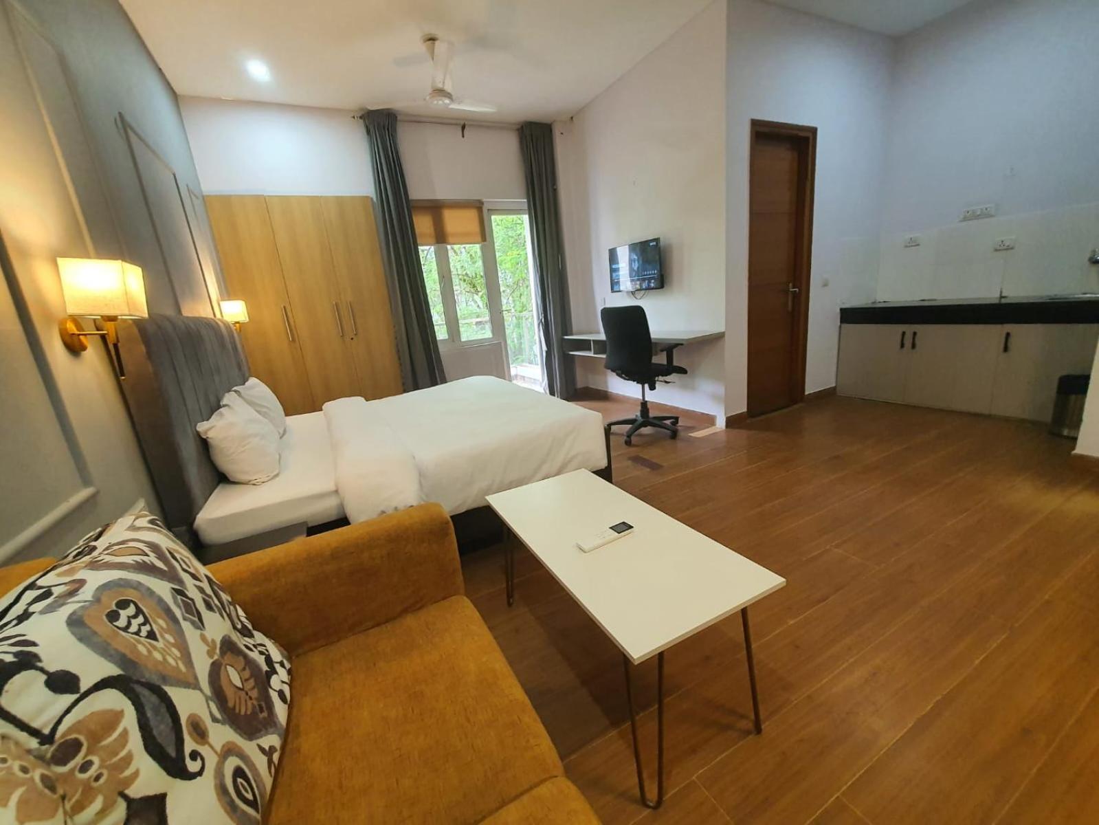 Mallenzo Suites Dlf Phase 1 คูร์เคาน์ ภายนอก รูปภาพ