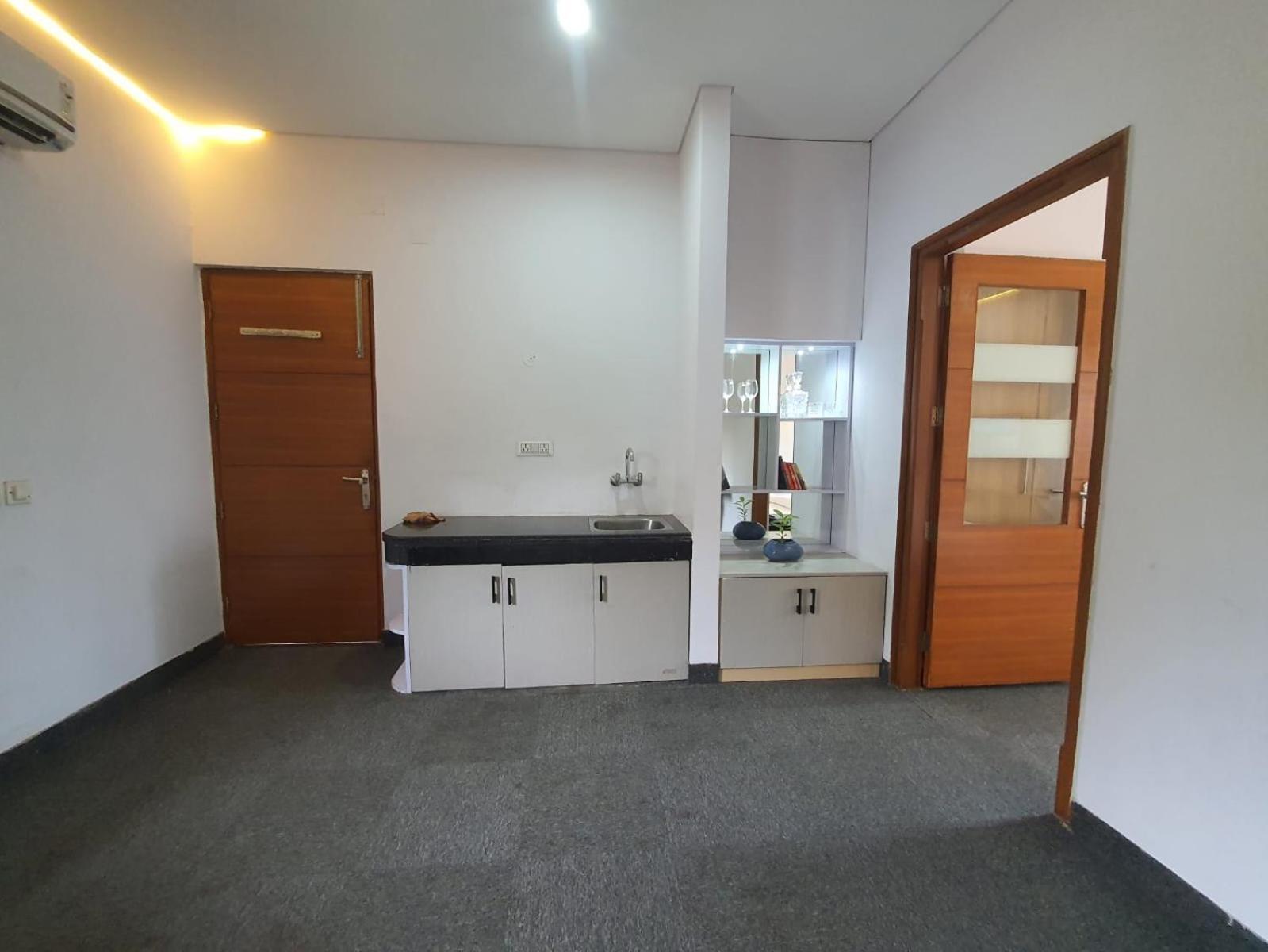 Mallenzo Suites Dlf Phase 1 คูร์เคาน์ ภายนอก รูปภาพ
